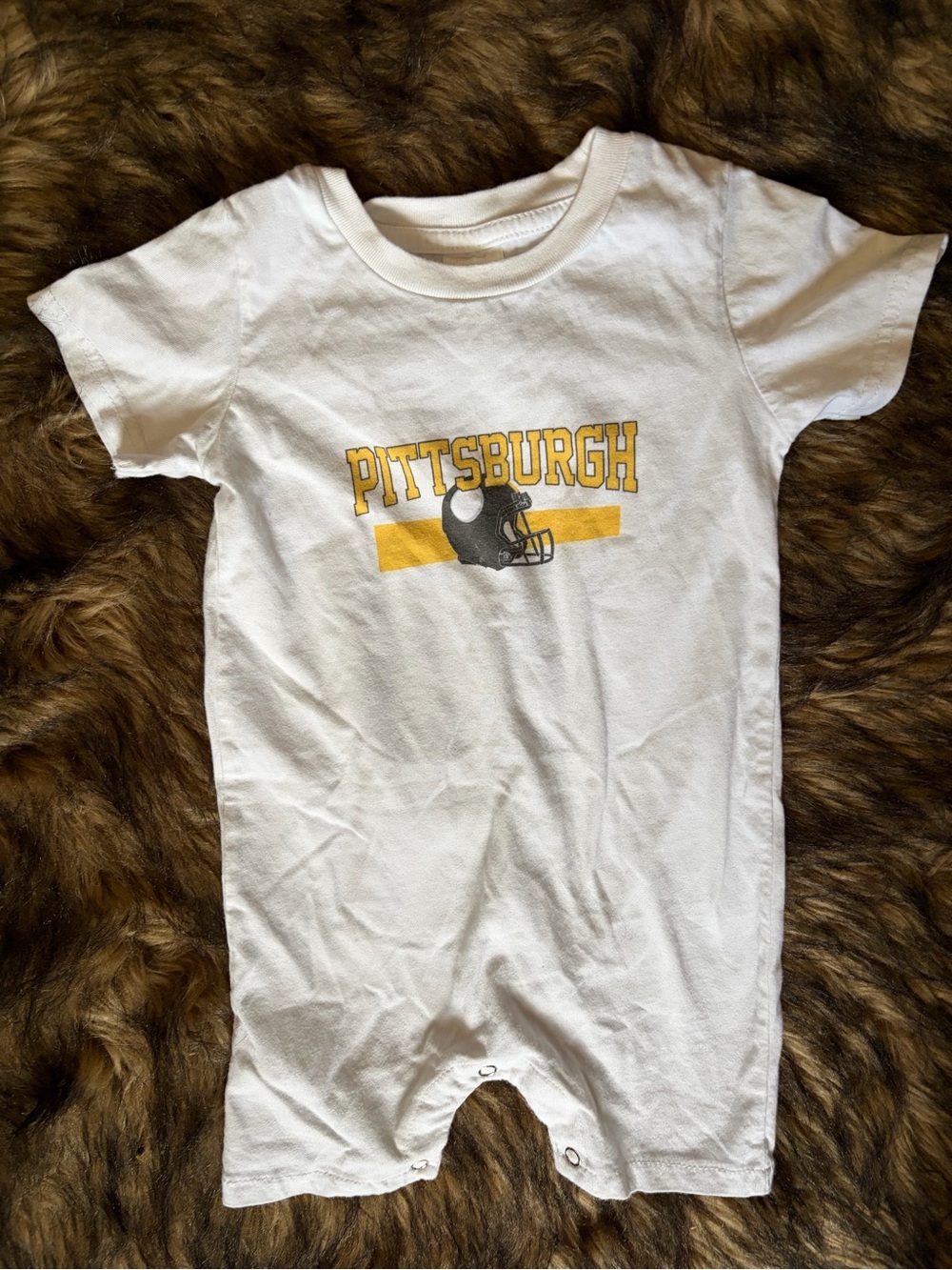 White Pittsburgh Cyril 23 Graphic One-Piece with Yellow Detail Size 18 months